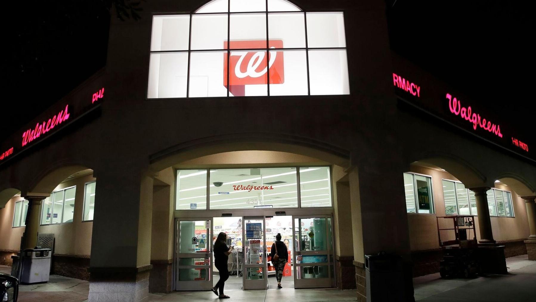 Walgreens to close 450 locations